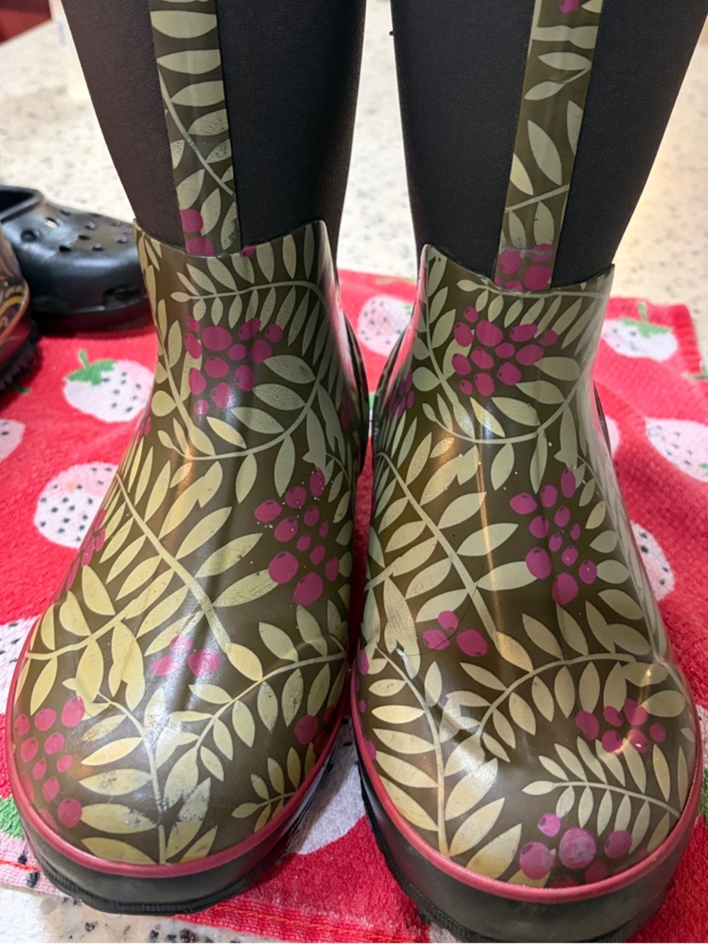 Bogs gray Floral Rain Boots with Pink Berry Print